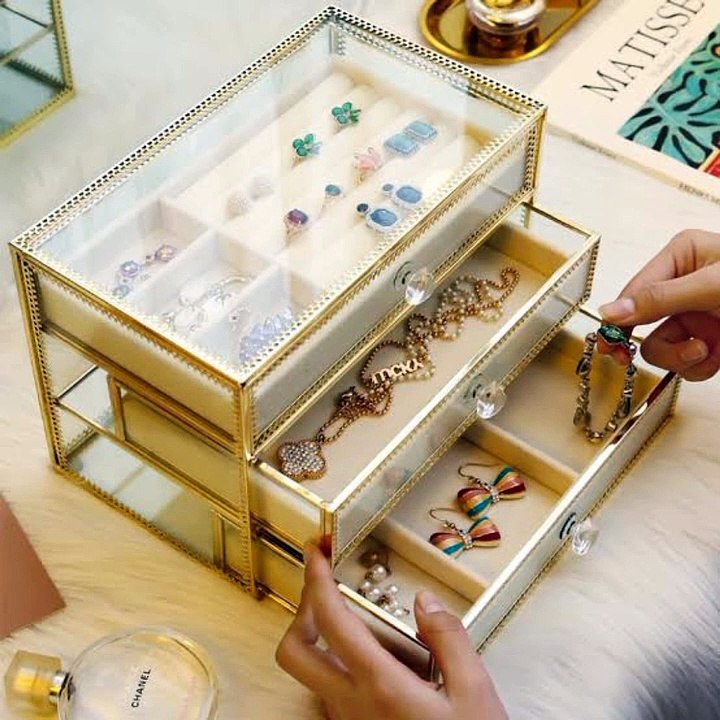 jewelry box | makeup organizers | cosmetics storage organizers | jewelry containers