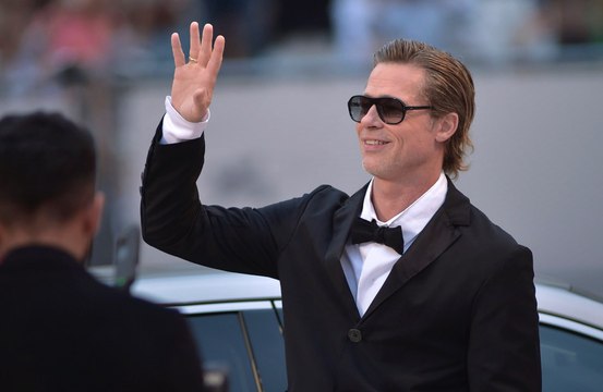 Brad Pitt and Emily Ratajkowski 'were never exclusive or even really dating', a source claims