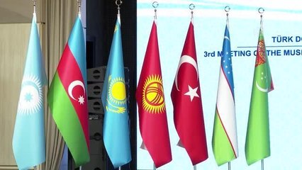 Türk dünyasının dini liderleri Bakü'de buluştu