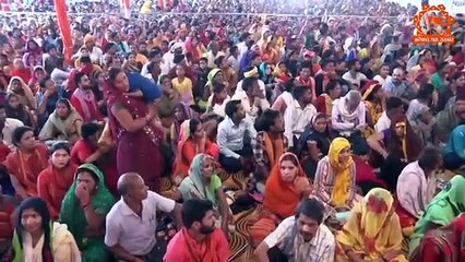 Download Video: Bageshwar dham Sarkar बागेश्वर धाम की लीला जो बाबा जिकी पोल खोलने का सोच रहा था वही चेला बन गया धाम का