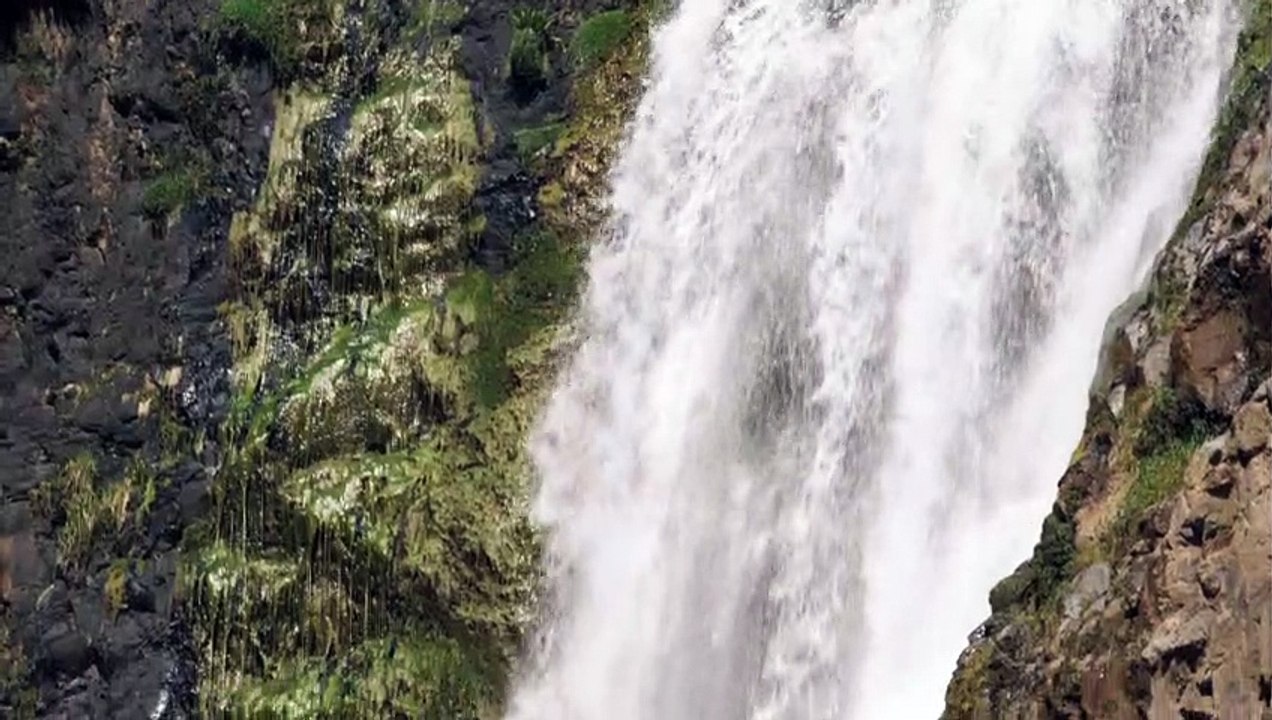 Why Waterfall Landscape 4ks are More Popular than Beyoncé