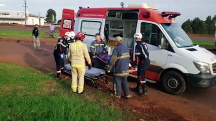 Três pessoas ficam feridas em colisão na marginal da BR-277