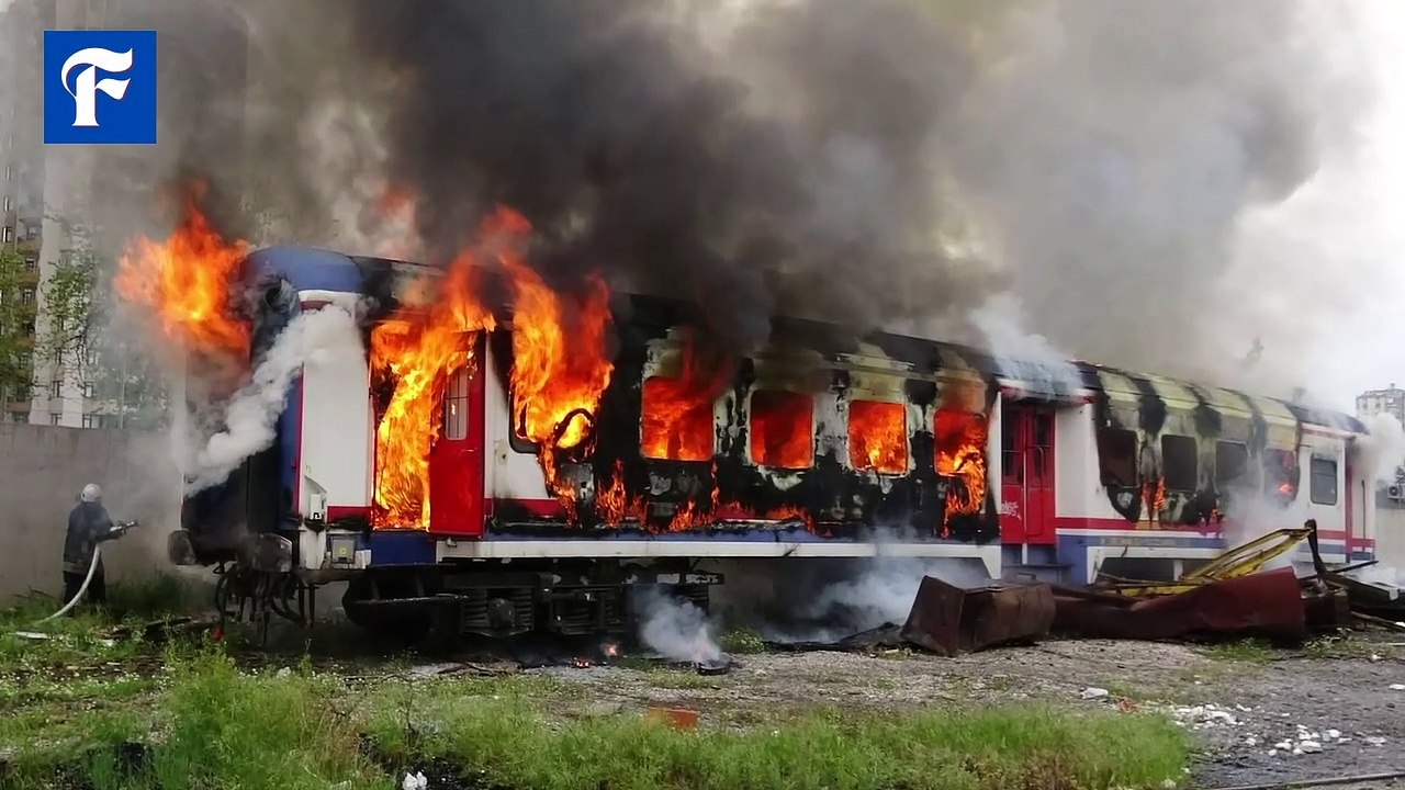 Great Operation! The Train Carrying Ammunition to the Russian Army Was Bombed