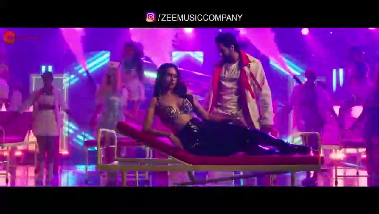 Dil_Dhak_Dhak_Karta_Hai_-_Doctor_G___Ayushmann_K%2C_Rakul_P___Raj_Barman%2C_Sakshi_H%2C_Amjad_Nadeem_Aamir(480p)