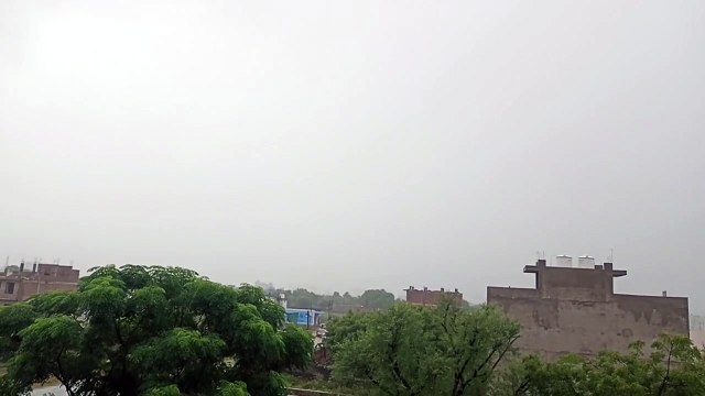 अगले सप्ताह बूंदाबांदी की संभावना, बदलेगा मौसम का मिजाज में सक्रिय चक्रवात का भी दिखेगा असर