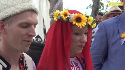 Виктория и Робърт казаха "да" в Хухла