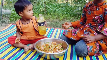 ২ বছরের বাচ্চার খাসির মাংস রান্না __ Mutton curry __ Cooking by 2 years kid Tanisha _ her friend_s