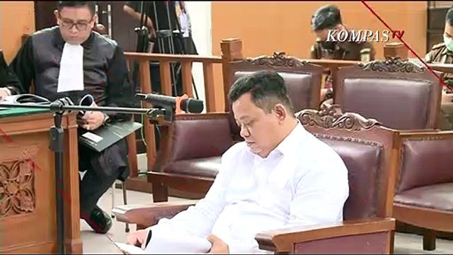 Kuasa Hukum: Kuat Maruf Melihat Ferdy Sambo Tunjukkan Amplop, Tapi Tak Tahu Isinya