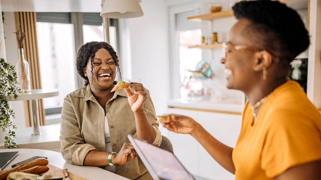 Achtung: Die Gesellschaft dieses Sternzeichens macht auf Dauer dick