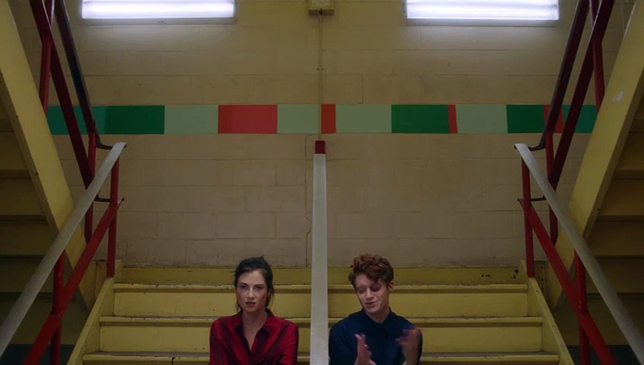 Bonding - Se1 - Ep04 - Let's Get Physical HD Watch HD Deutsch