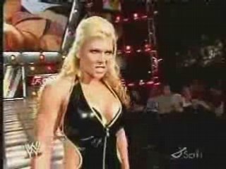 Beth Phoenix The Glamazon Born to Die(Glamazon)
