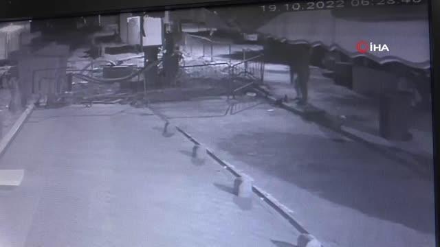 Son dakika haber | Deri giyim mağazasına molotoflu saldırı kamerada
