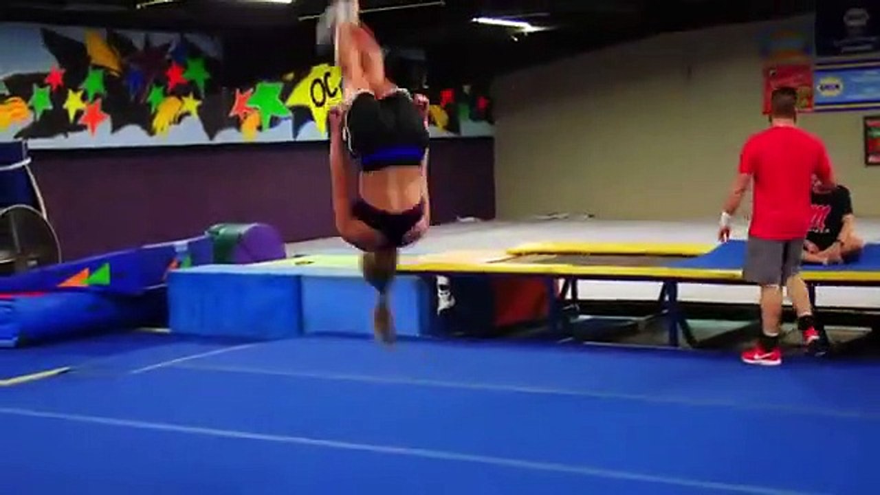 Cheerleader Generation - Se1 - Ep02 - Tumbles and Tears HD Watch HD Deutsch