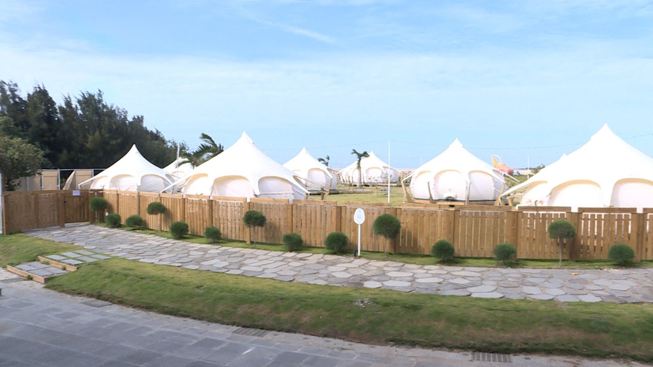 Camping in Taichung's Gaomei Wetlands Leading to Pollution Concerns - TaiwanPlus News