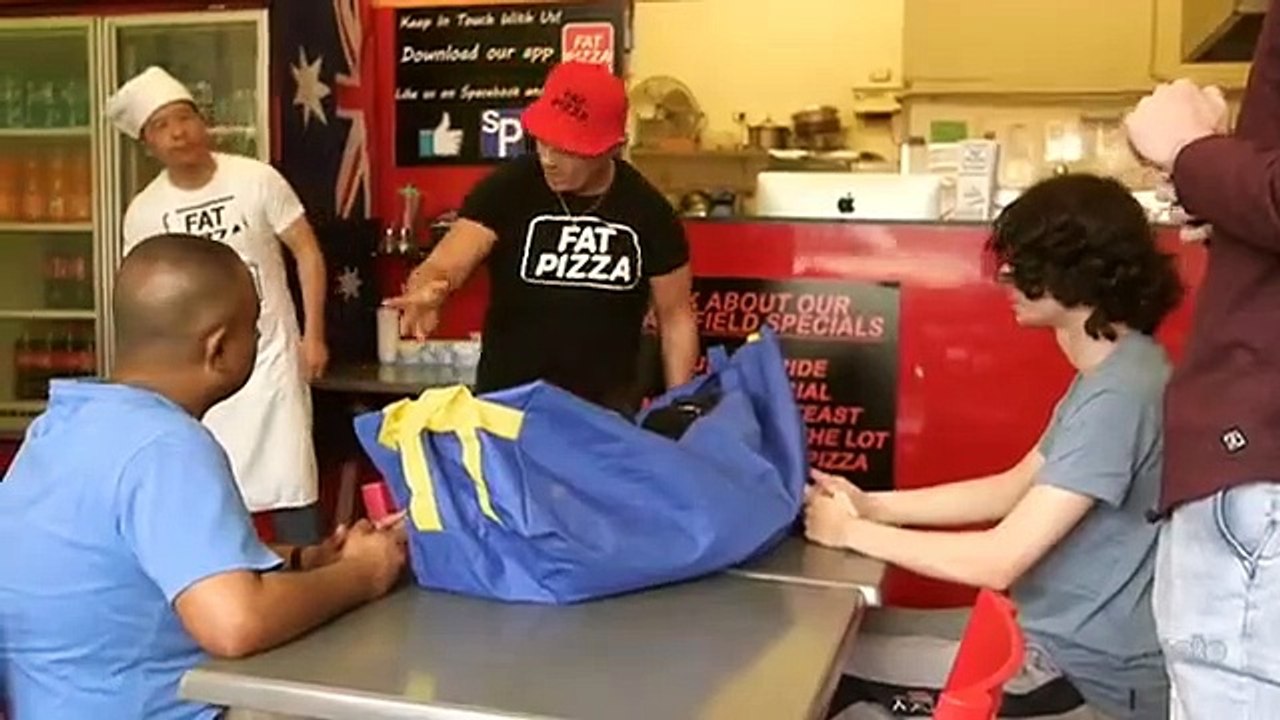 Fat Pizza - Back in Business - Se1 - Ep01 HD Watch HD Deutsch