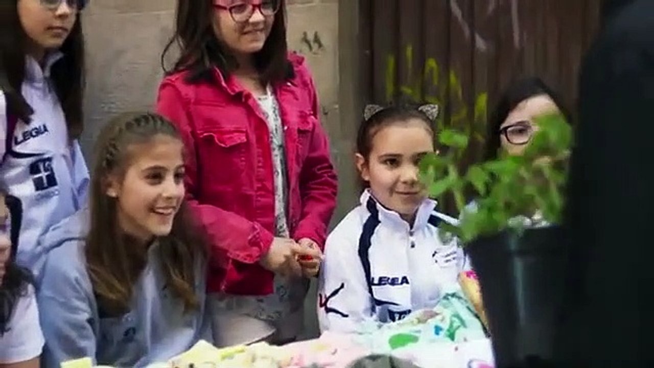 This Giant Beast That is the Global Economy - Se1 - Ep07 HD Watch HD Deutsch