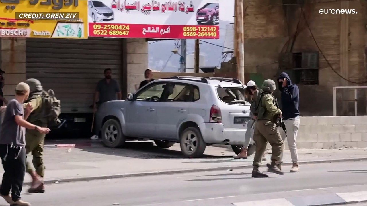 شاهد: عنف المستوطنين الإسرائيليين ضد الفلسطينيي...