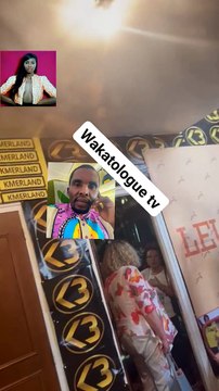 J’ai fait de la radiofréquence et de la mésothérapie sans injection. Je trouve que c’est super important d’avoir un beau vagin. J’ai vraiment de la chance, j’ai vraiment un beau vagin, je n’ai pas les lèvres qui dépassent. C’est trop bien. Là, c’est comm