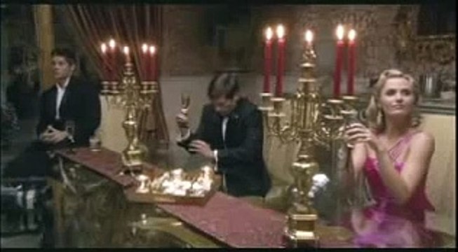 Avril Sanglant Bande-annonce (EN)