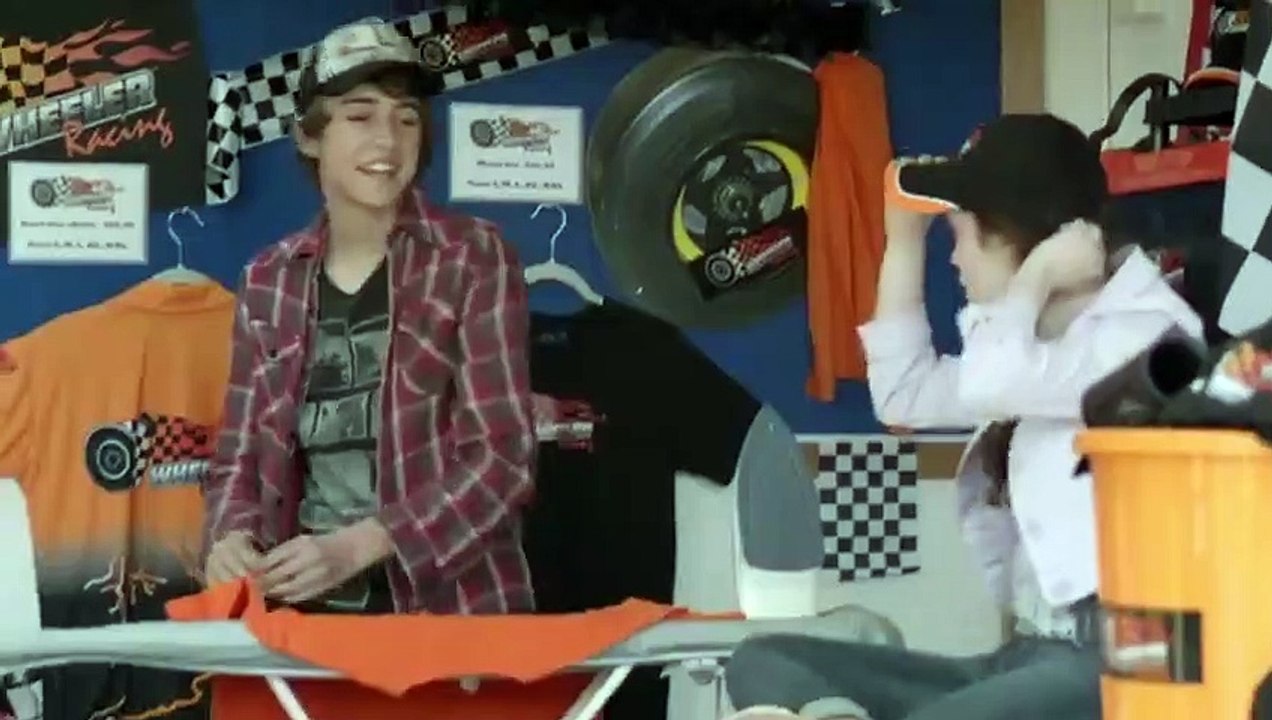 Upper Middle Bogan - Se1 - Ep08 HD Watch HD Deutsch