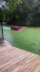 Voiture bateau dans la rivière weeki wachee - Buzz Buddy
