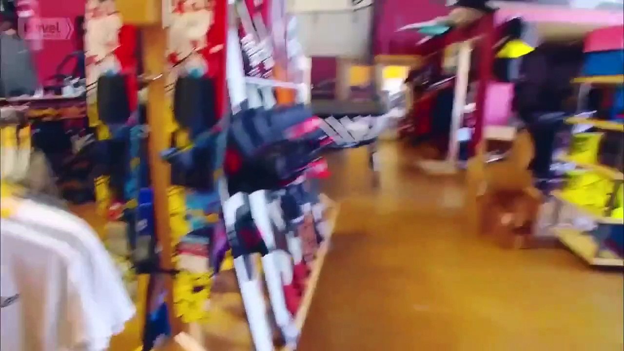 Lake Life - Se2 - Ep02 - Wake and Break Cabin and Dock HD Watch HD Deutsch