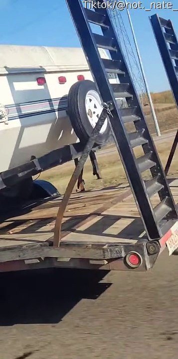 Comment ne pas attacher votre remorque de camp à la remorque - Buzz Buddy