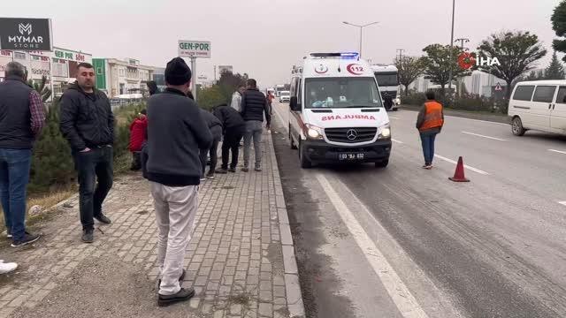 Servis aracının otomobille çarpıştığı kazada yaralı sayısı 14'e yükseldi