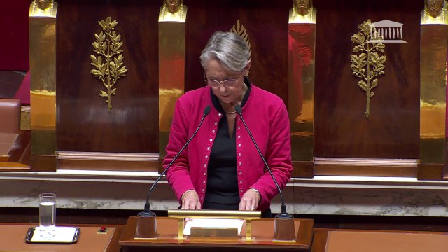 Budget de la Sécurité sociale: Elisabeth Borne déclenche l'article 49.3