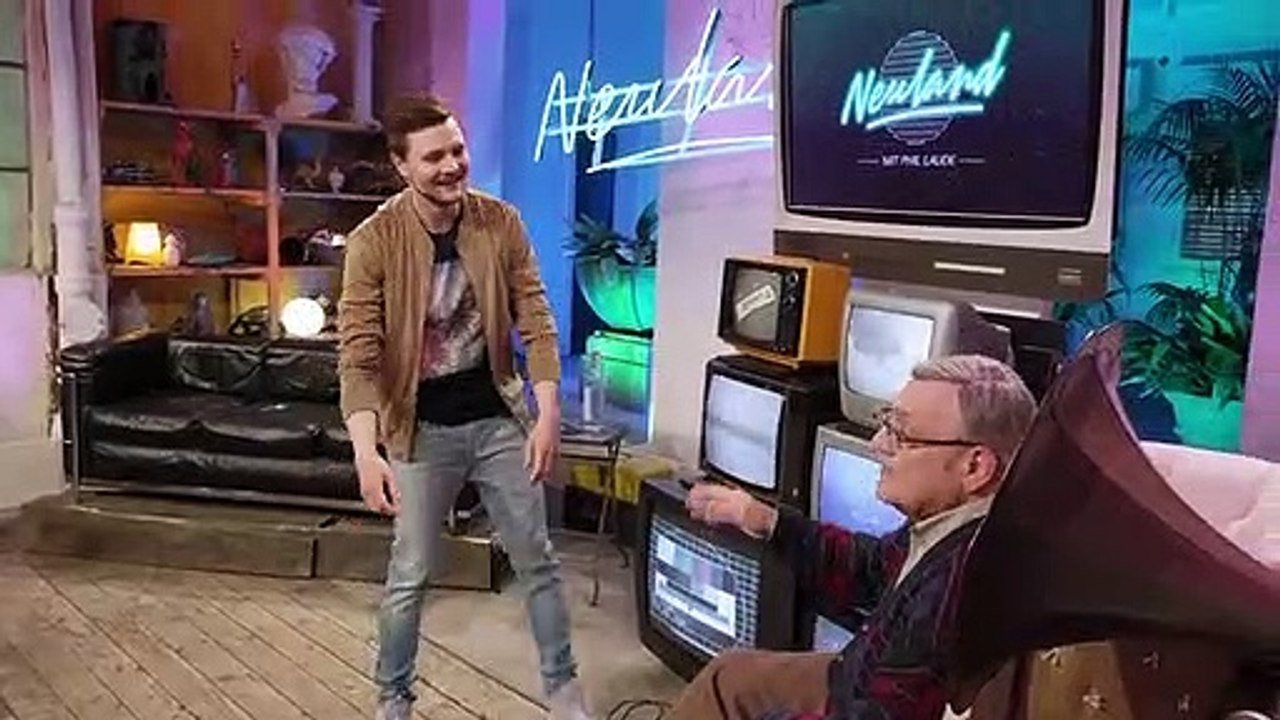 Neuland with Phil Laude - Se1 - Ep03 - 100% First World Problems feat. Wincent Weiss HD Watch HD Deutsch