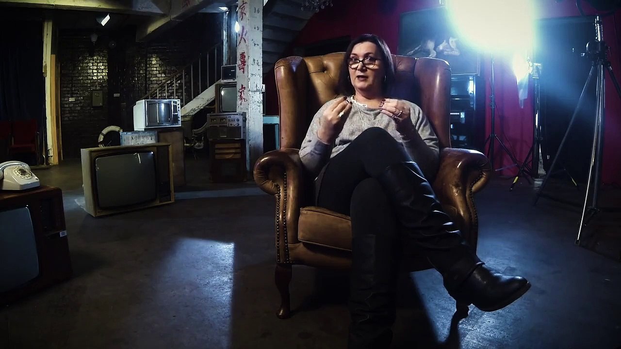 Paranormal Captured - Se1 - Ep04 - The House In The Cemetery HD Watch HD Deutsch