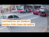 Motorista de ônibus passa por cima de moto durante briga de trânsito em SP