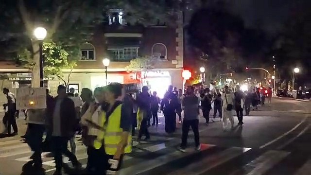 Manifestación en el Raval contra la delincuencia y la inseguridad