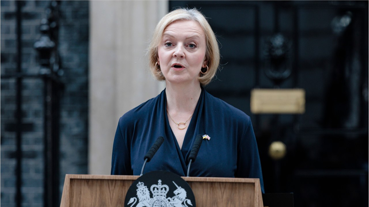 GALA VIDEO - Démission de Liz Truss : pourquoi la réaction de Boris Johnson se fait attendre