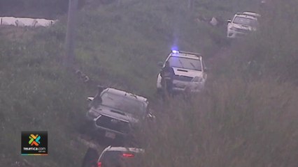 tn7-allazgo de cuerpos dentro de un vehículo en heredia-201022