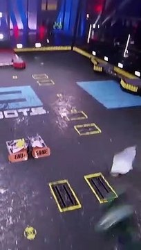 Run Run... I'm coming for ya #battlebots #fyrefestival #foryourpage #fypm #yourpage #fyppage #fypage #fypchallenge #fypシ #foryou #trending #viral #fyp #tiktok #tiktokdance #funnyvideos #funny #explorepage #exploremore #aesthetic #hiburan #bestvideo #kome