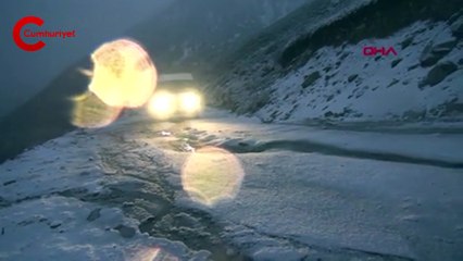 Rize'de yaylalar beyaza büründü: 15 santimetreye ulaştı