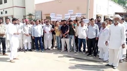 ग्रामीणों का आरोप महिला व पशु की मौत मामले की नहीं हो रही सही जांच