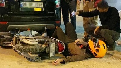 Kazada ölümden dönen sürücü, yardımcı olan genç ile özçekim yaptı