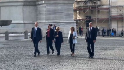 L'arrivo di Meloni e Salvini al Quirinale