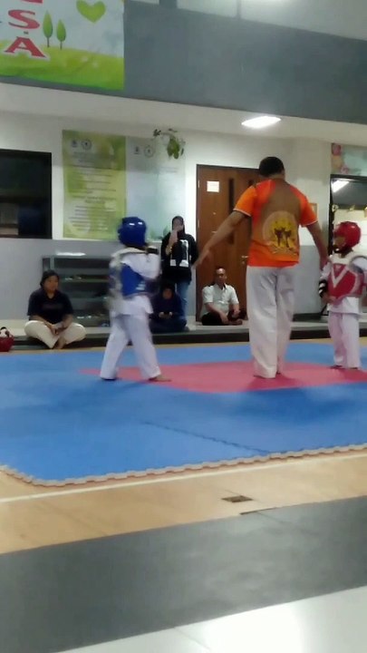 VID_26880104_002417_706