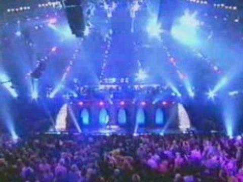 Michael Jackson - Billie Jean live New York 2001