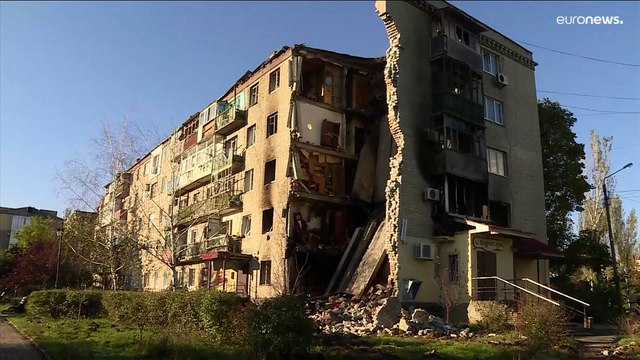 El infierno de vivir en la asediada Bajmut bajo constantes bombardeos de mercenarios bajo mando ruso