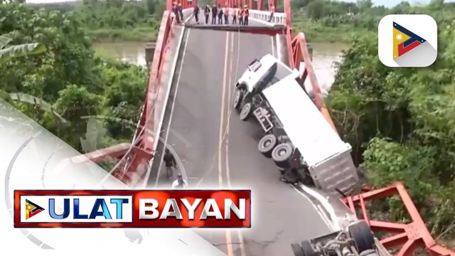 Bahagi ng Carlos P. Romulo Bridge sa Wawa, Bayambang, Pangasinan, gumuho