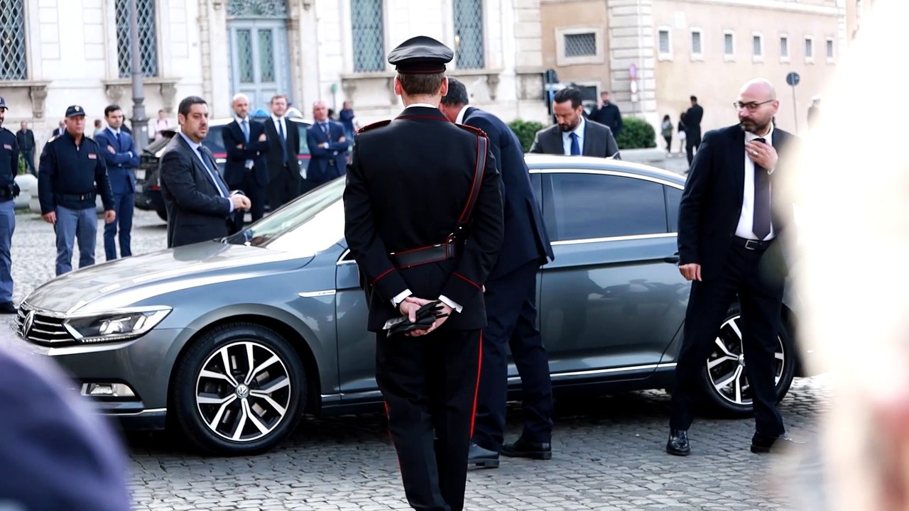 Consultazioni al Quirinale, Giorgia Meloni sale...