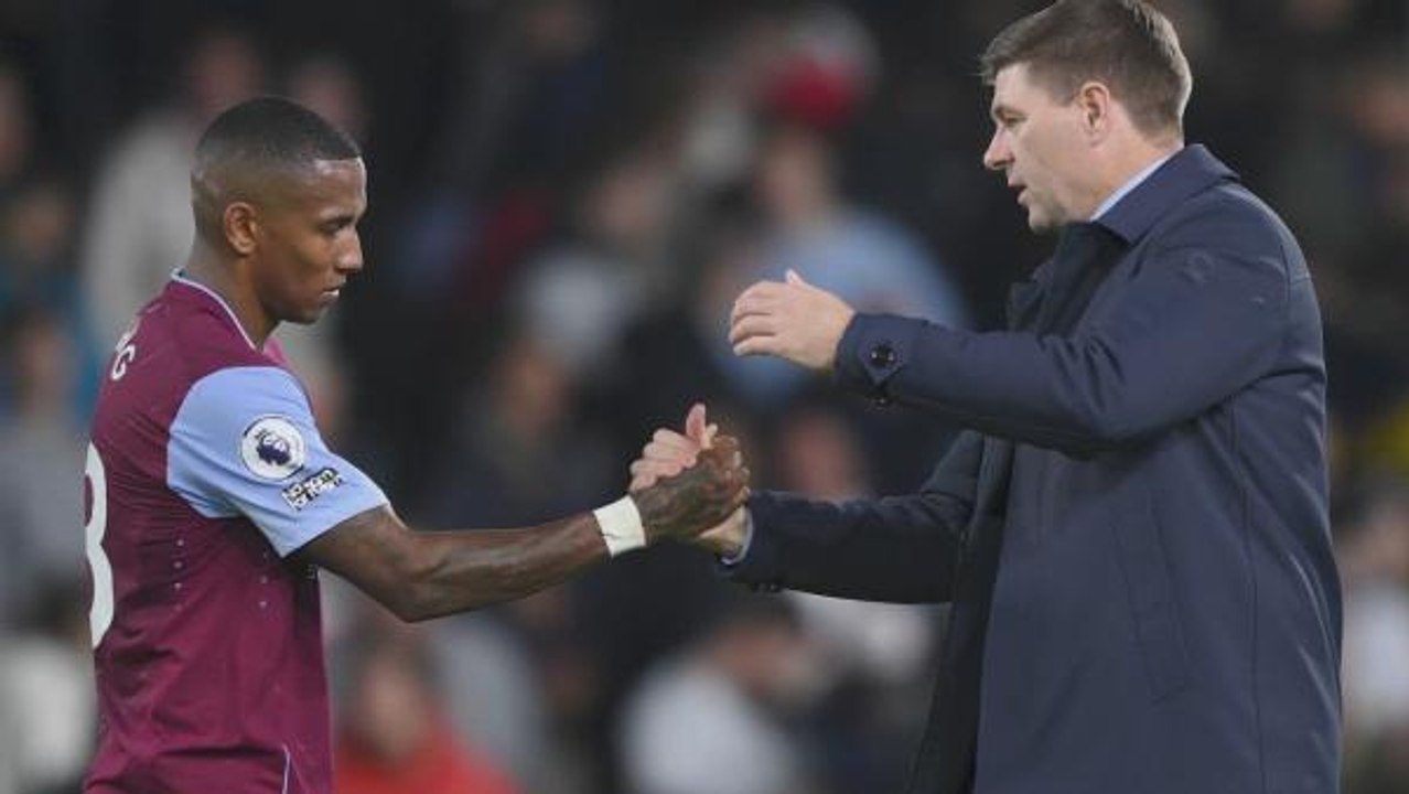 Steven Gerrard sacked by Villa