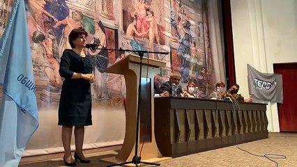 Караянчева: "ходи пеш бе!"