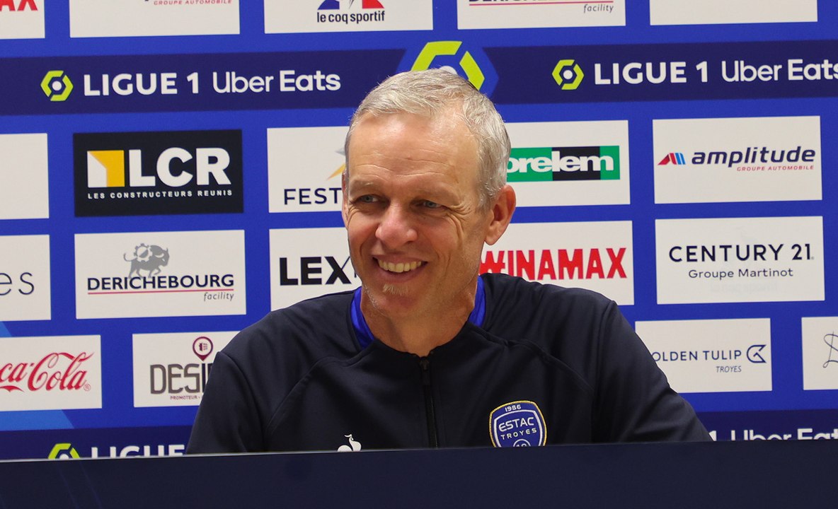 ESTAC-Lorient | Point presse d'avant-match avec le coach et M.Baldé