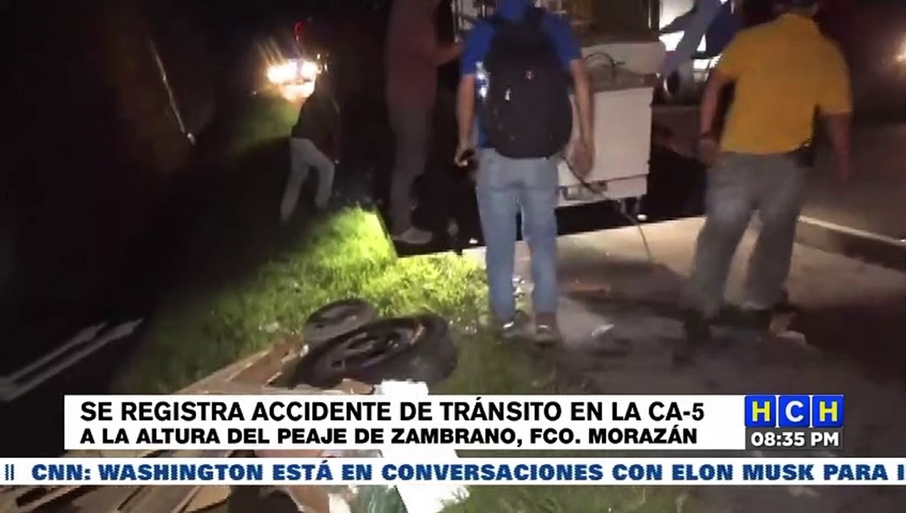 Camión repartidor volcó dejando pérdidas materiales a cercanías del Peaje de Zambrano