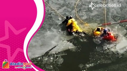 Bikin Bangga, Begini Aksi Heroik Para Petugas Pemadam Kebakaran